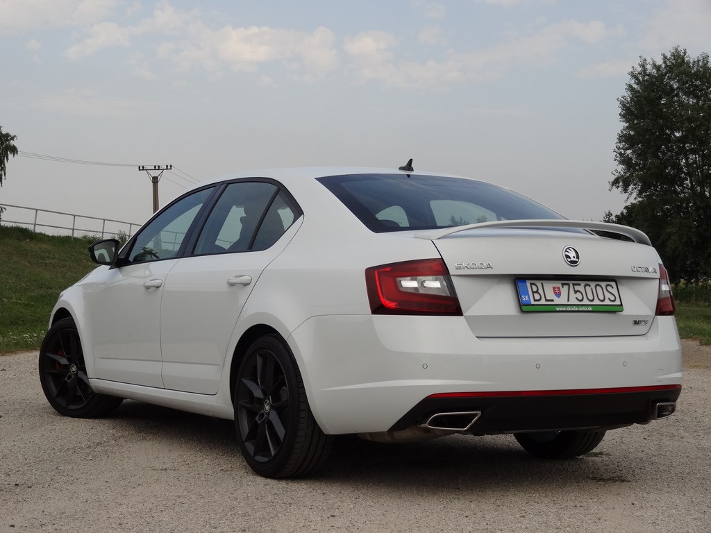 Škoda Octavia 2.0 TDI vs. RS 2.0 TSI DSG