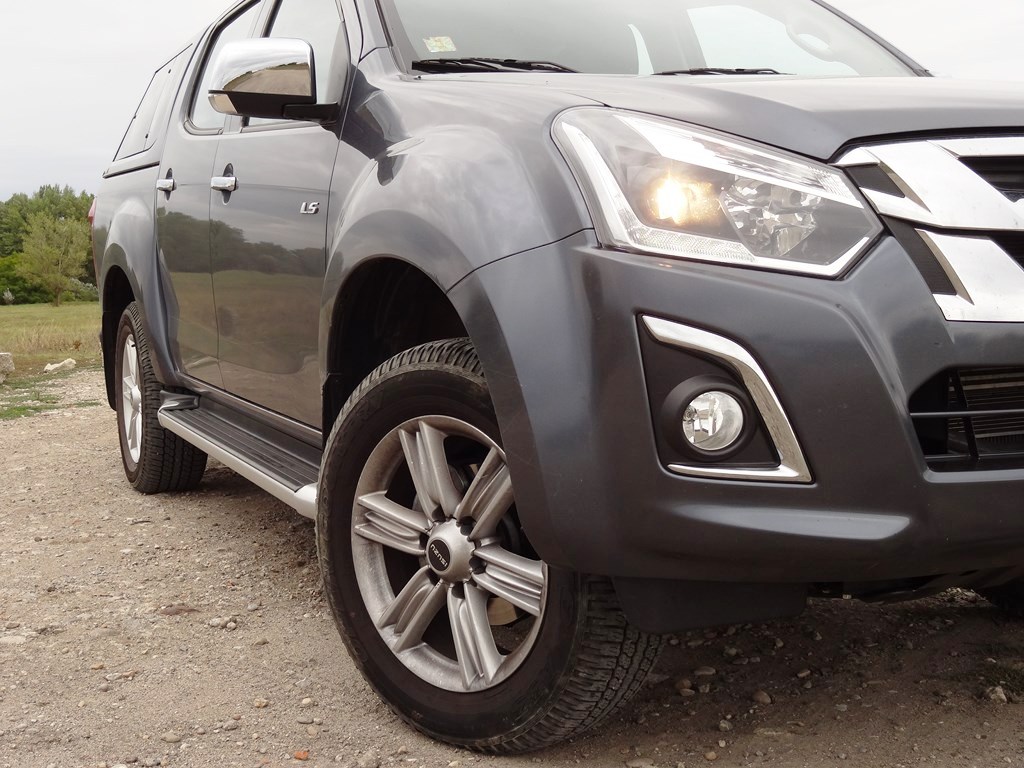 Isuzu D-MAX 1.9l DoubleCab 4WD AT