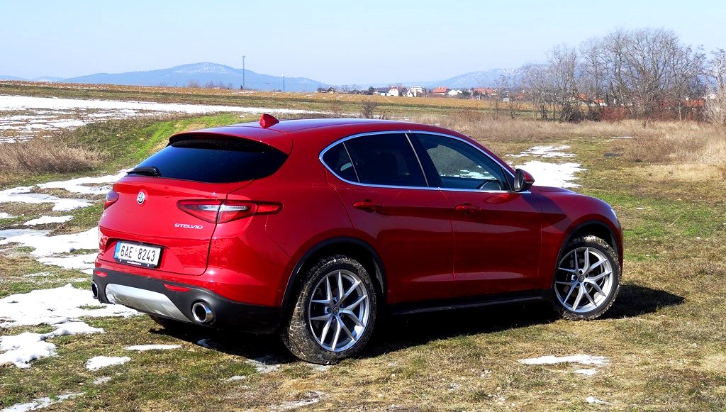 Alfa Romeo Stelvio 2.0TBi MultiAir Q4