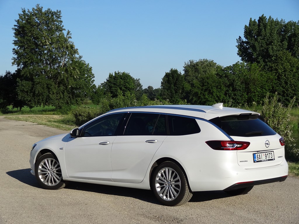 Opel Insignia ST 2.0 CDTI