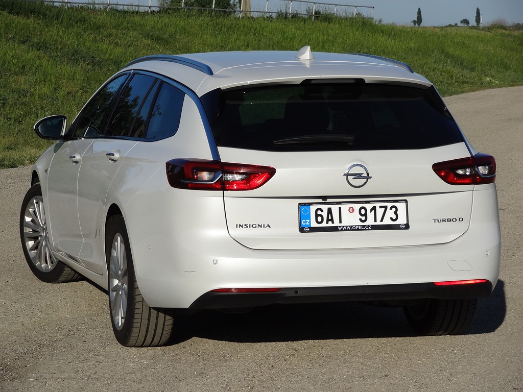 Opel Insignia ST 2.0 CDTI