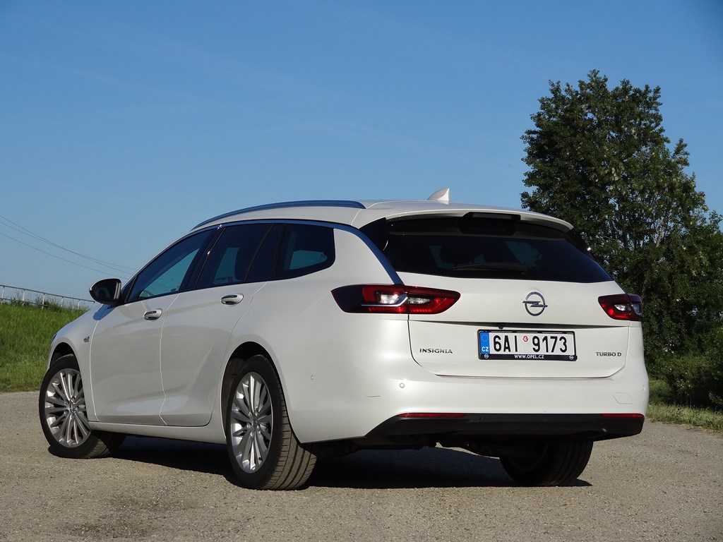 Opel Insignia ST 2.0 CDTI