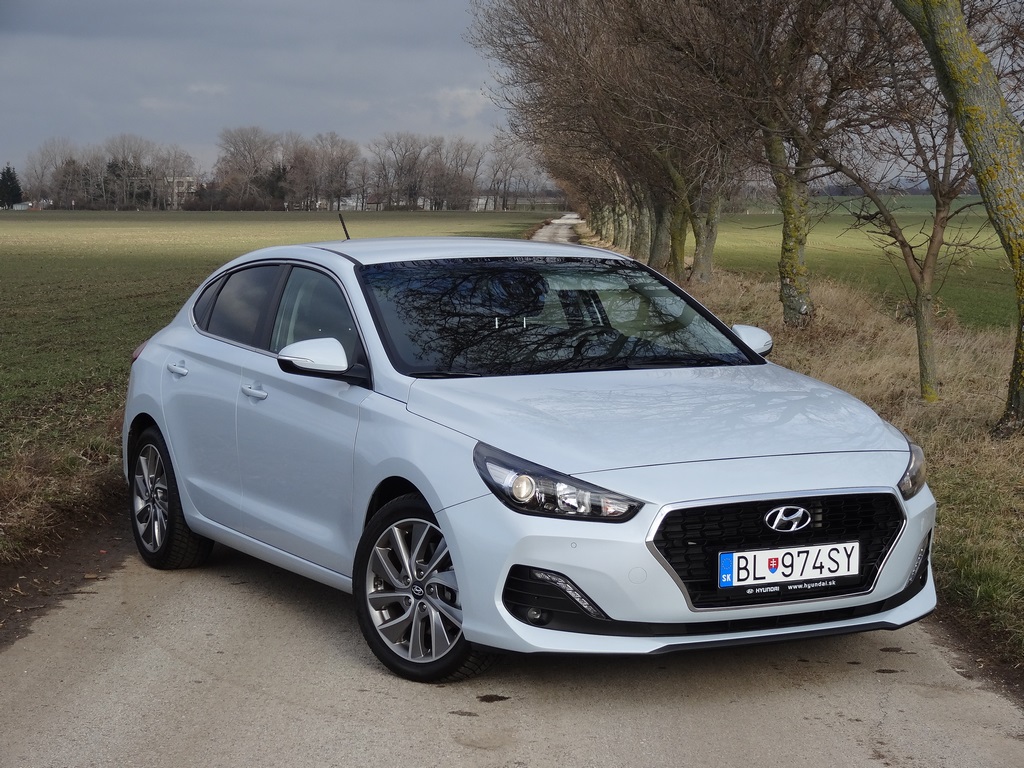 Hyundai i30 Fastback 1.4 T-GDI 7DCT