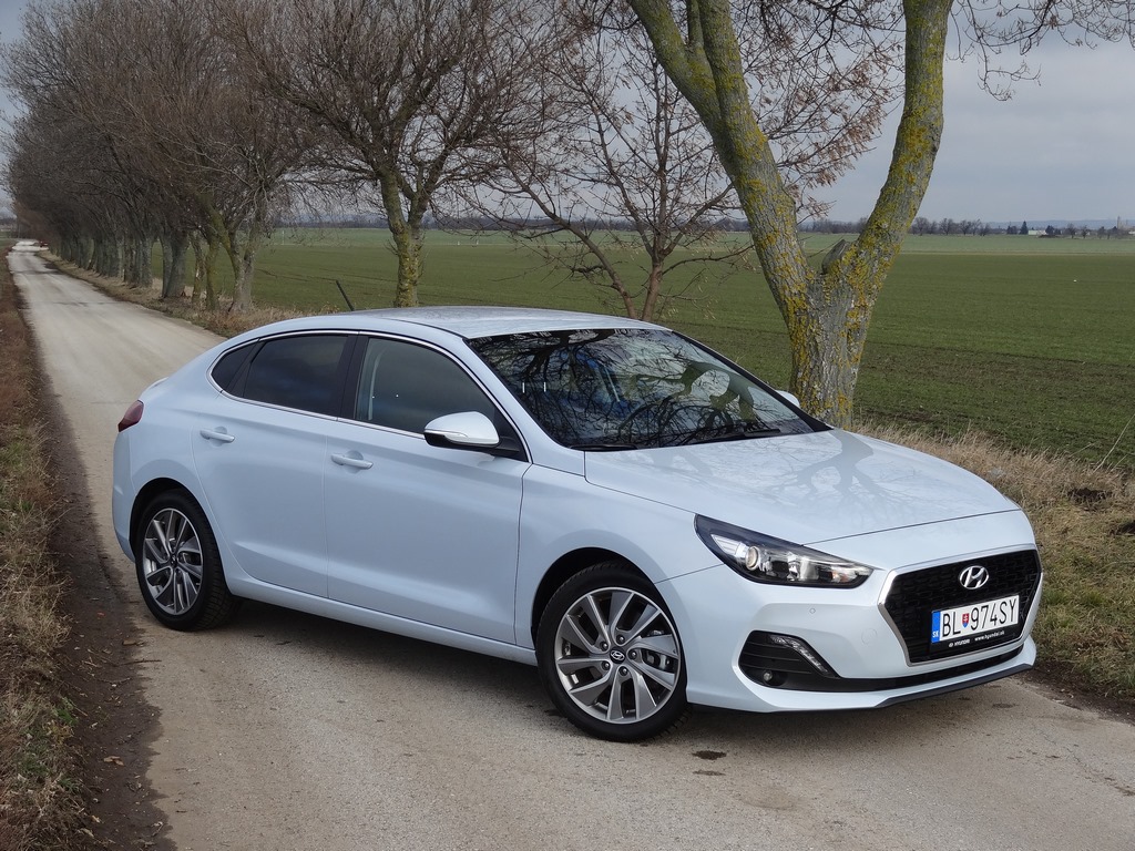 Hyundai i30 Fastback 1.4 T-GDI 7DCT