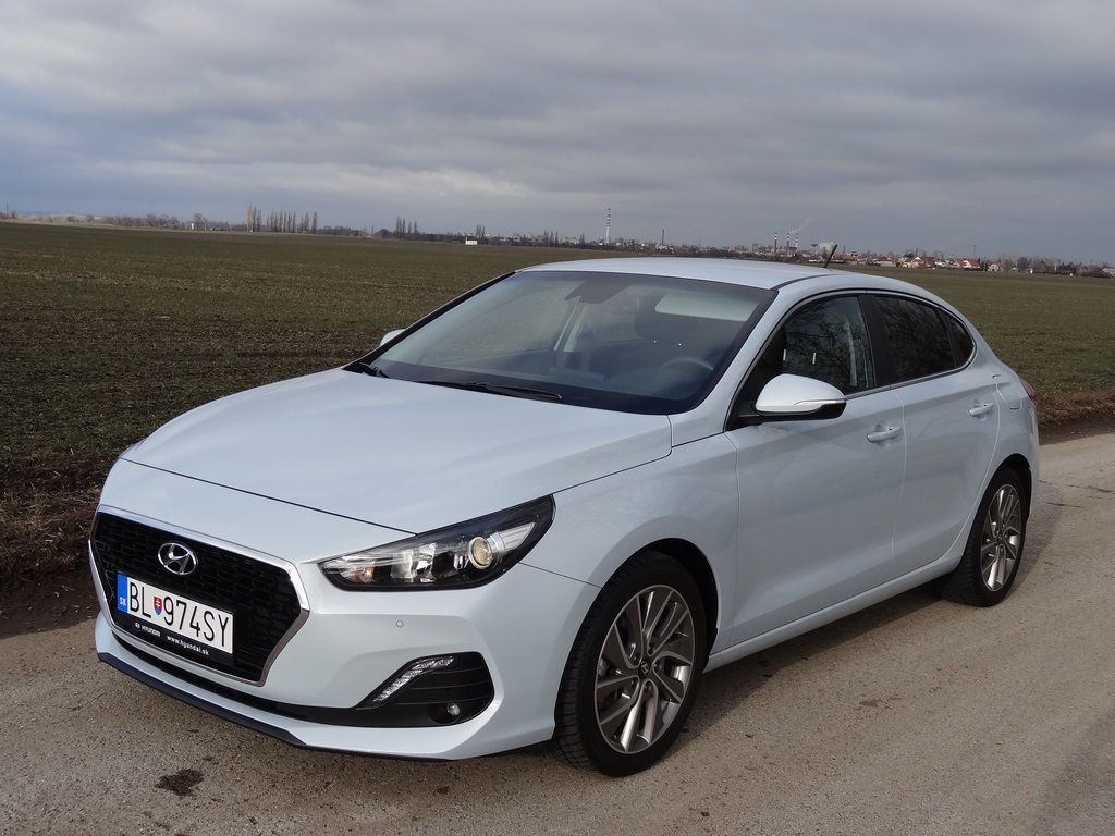 Hyundai i30 Fastback 1.4 T-GDI 7DCT