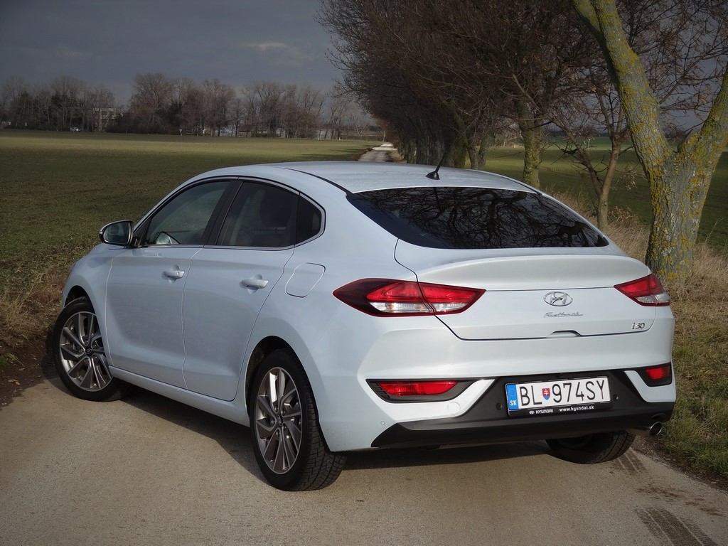 Hyundai i30 Fastback 1.4 T-GDI 7DCT