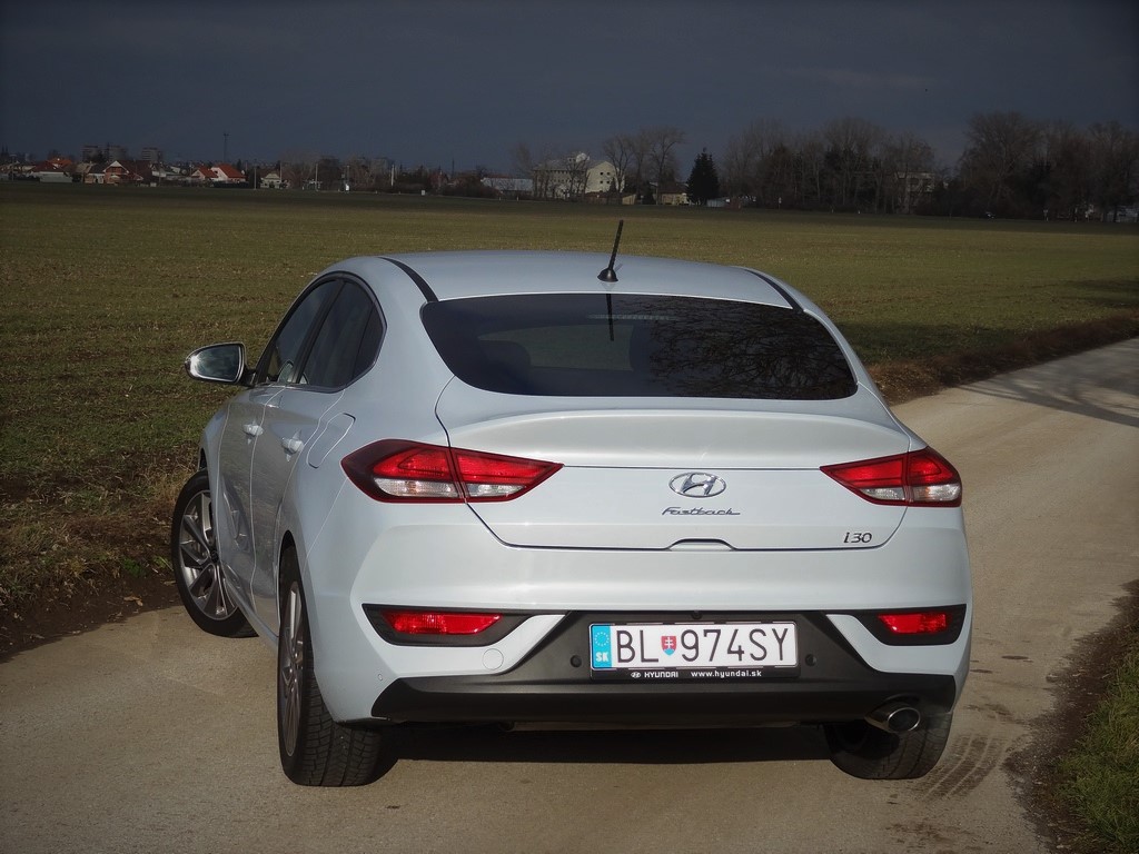 Hyundai i30 Fastback 1.4 T-GDI 7DCT