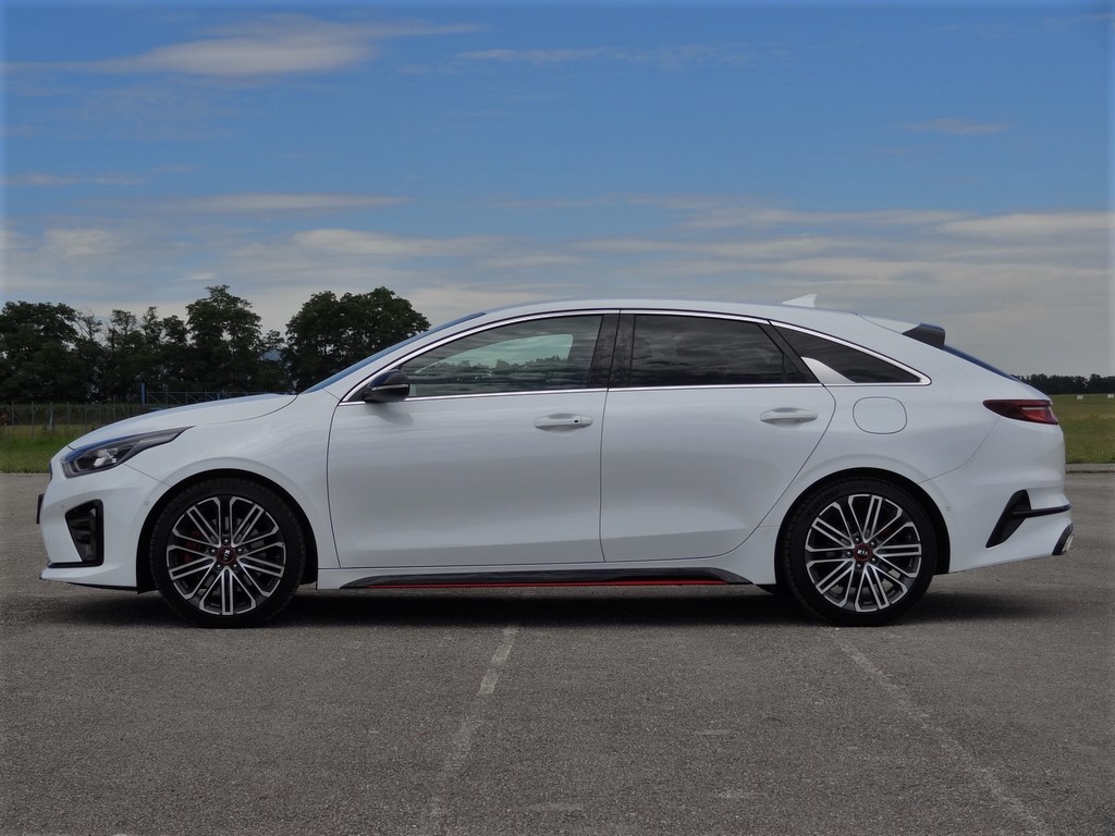 Kia ProCeed GT 1.6 T-GDi 7DCT