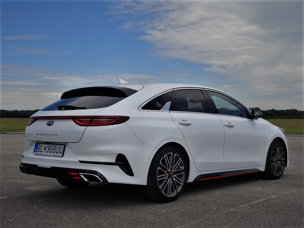 Kia ProCeed GT 1.6 T-GDi 7DCT