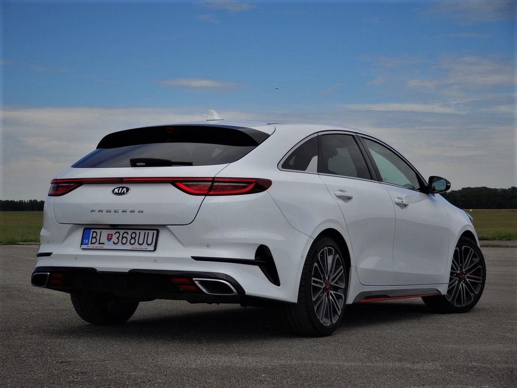 Kia ProCeed GT 1.6 T-GDi 7DCT