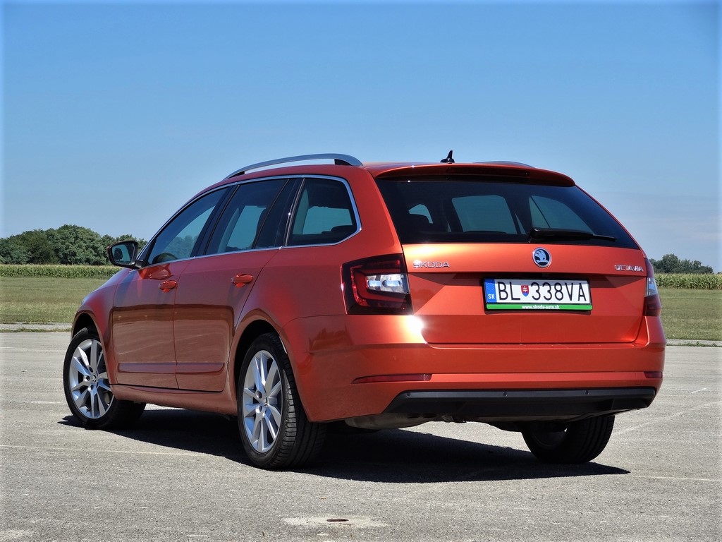 Škoda Octavia Combi 2.0 TSI DSG