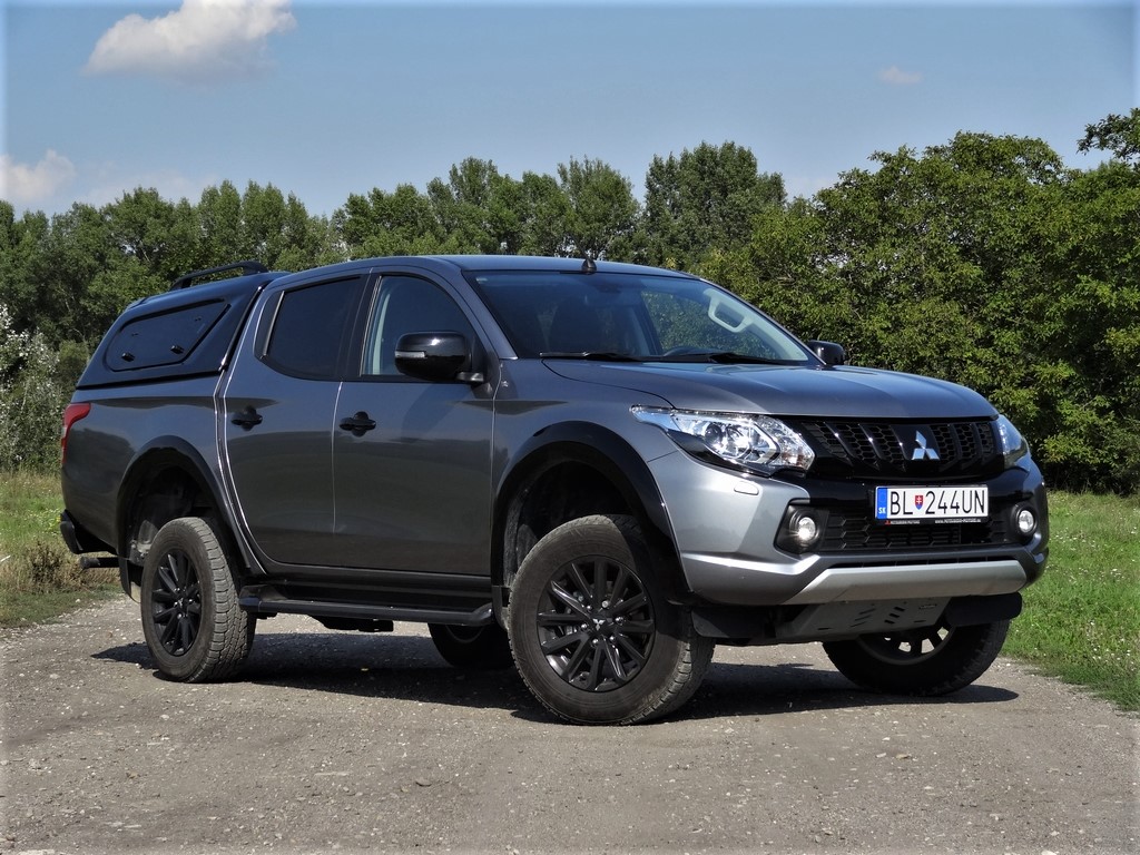 Mitsubishi L200 2.4 D4-D MIVEC Black Edition