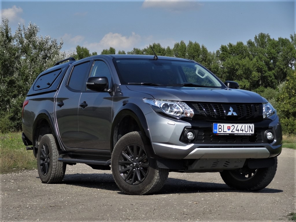 Mitsubishi L200 2.4 D4-D MIVEC Black Edition