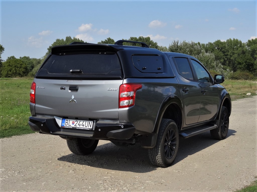 Mitsubishi L200 2.4 D4-D MIVEC Black Edition