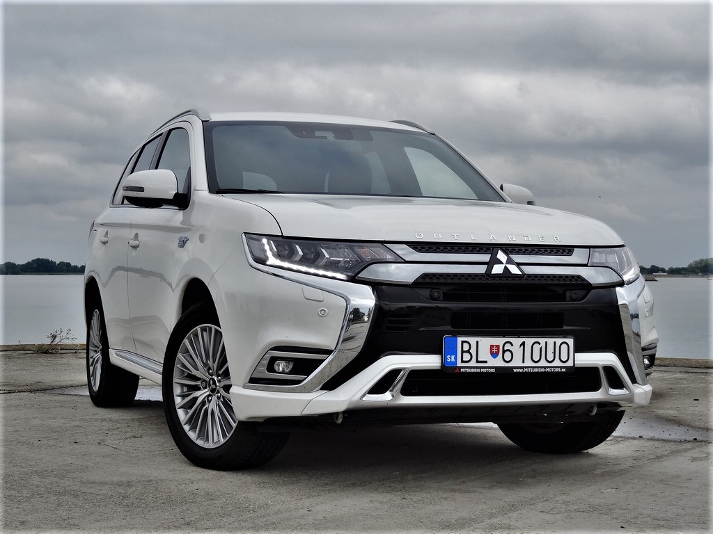 Mitsubishi Outlander PHEV 2.4 MIVEC