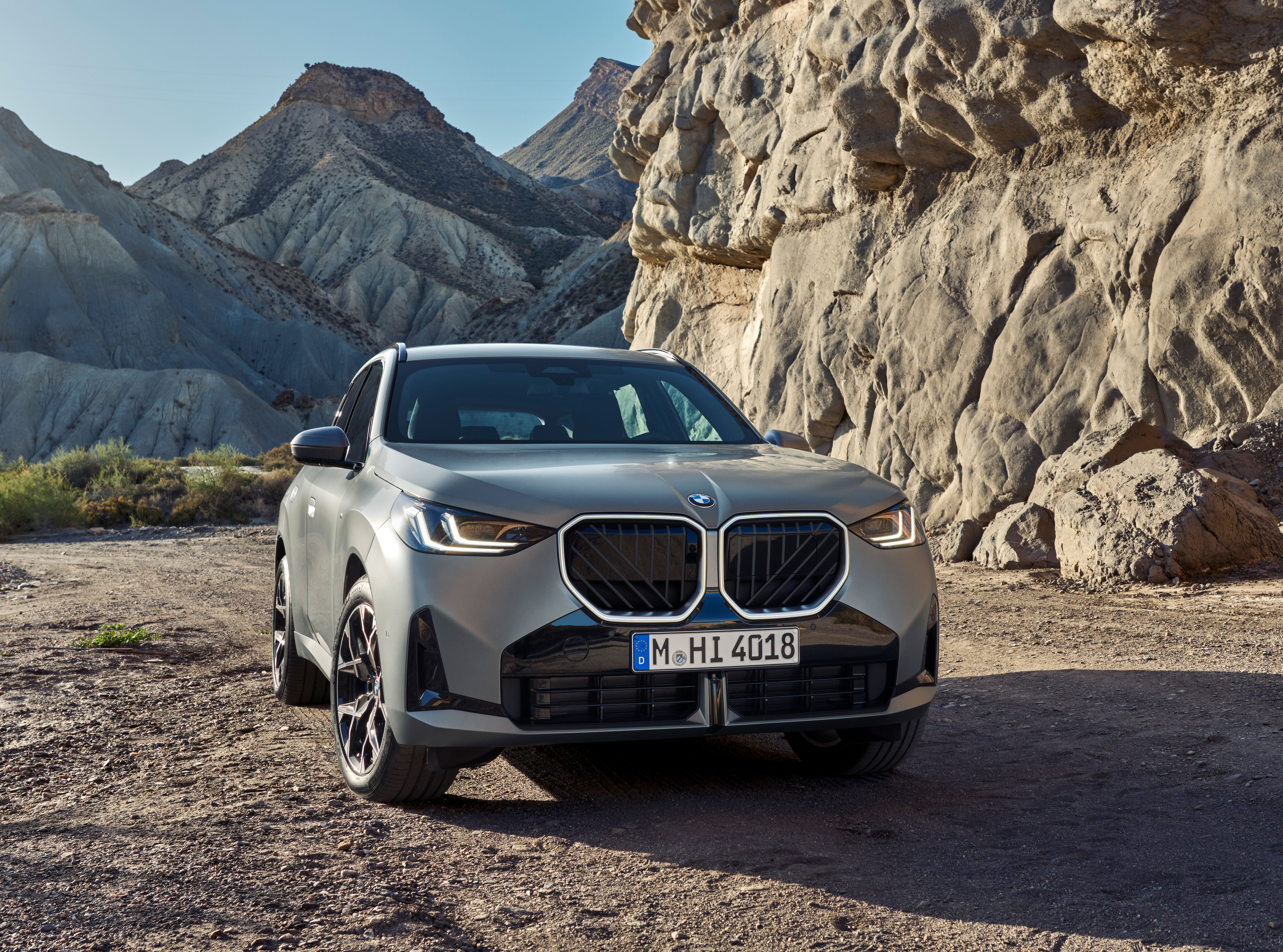 Nový model BMW X3: Vylepšený dizajn, moderný interiér a široká ponuka motorov