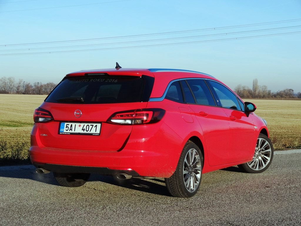 Opel Astra ST 1.6 TURBO