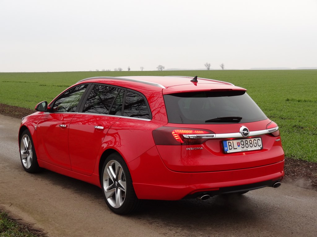 Opel Insignia Tourer 1.6 SIDI Turbo AT